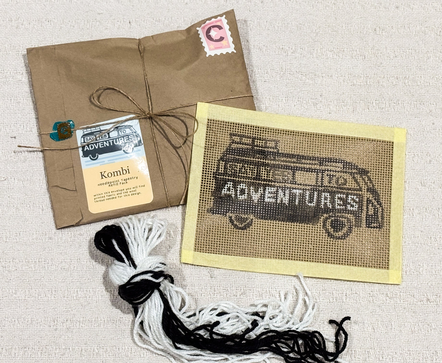 9" Needlepoint Tapestry Pattern & Thread - Kombi Design